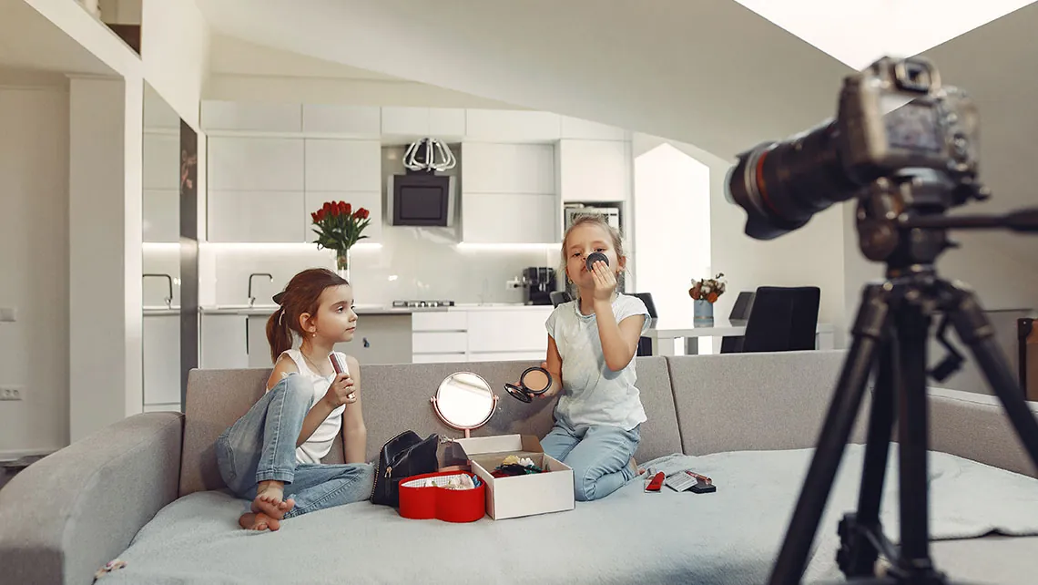 Casa productora en Boom Growth Partner, imagen 1 de 4